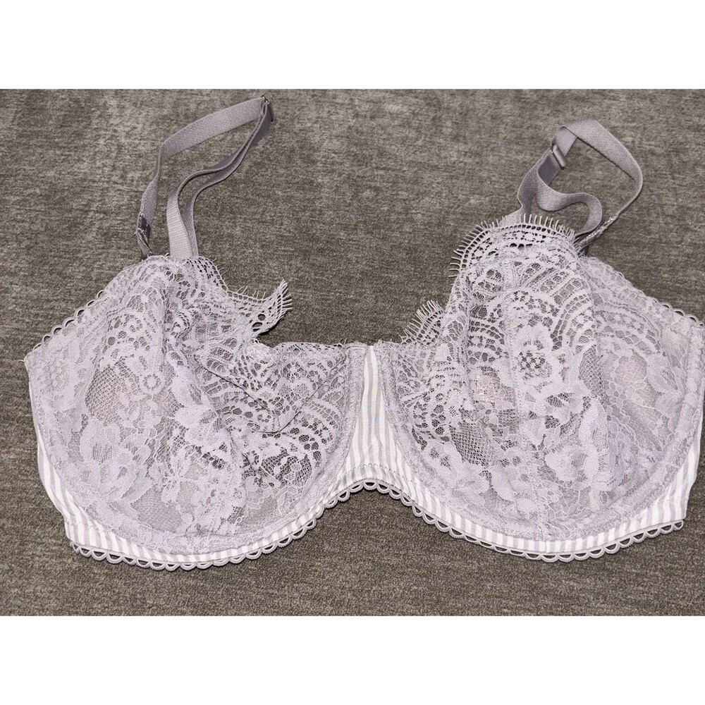 Victoria’s Secret Dream Angels Push Up Without Padding Unlined Bra 32DDD